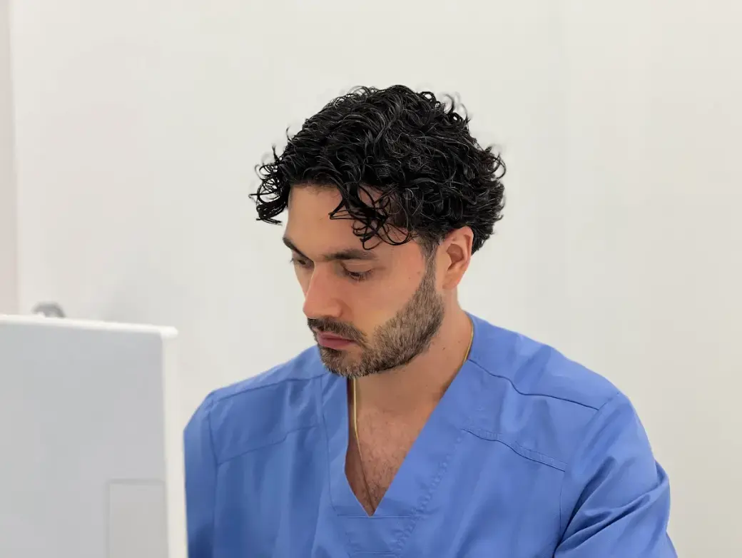 How Hair Implants Work- Dharma Hair- Medellín