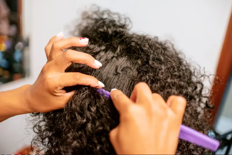 Implante capilar pelo afro- Dharma Hair Medellín