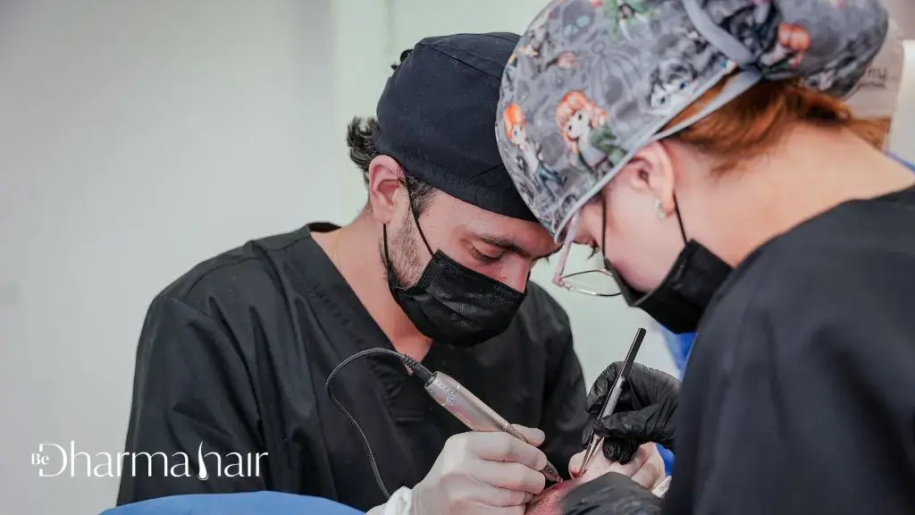 Qué sirve para la calvicie en el hombre-FUE- Dharma Hair